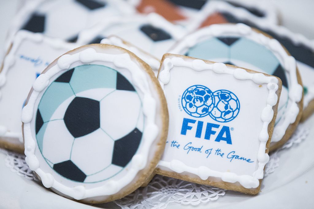 世界が動いたスポーツ記念日 2 Fifa設立 サッカーが世界共通のスポーツに 趣味 スポーツ Melos
