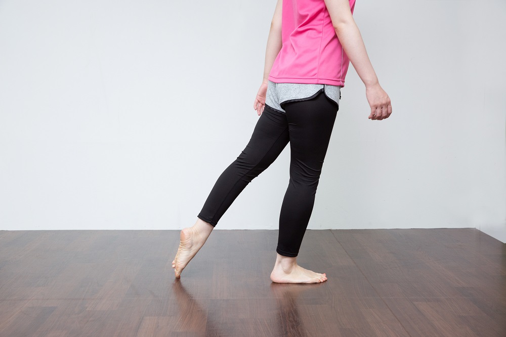 美脚に必須の正しい立ち方 きれいな歩き方 特集 美脚を手に入れるウォーキングエクササイズ 2 ビューティ スポーツ Melos