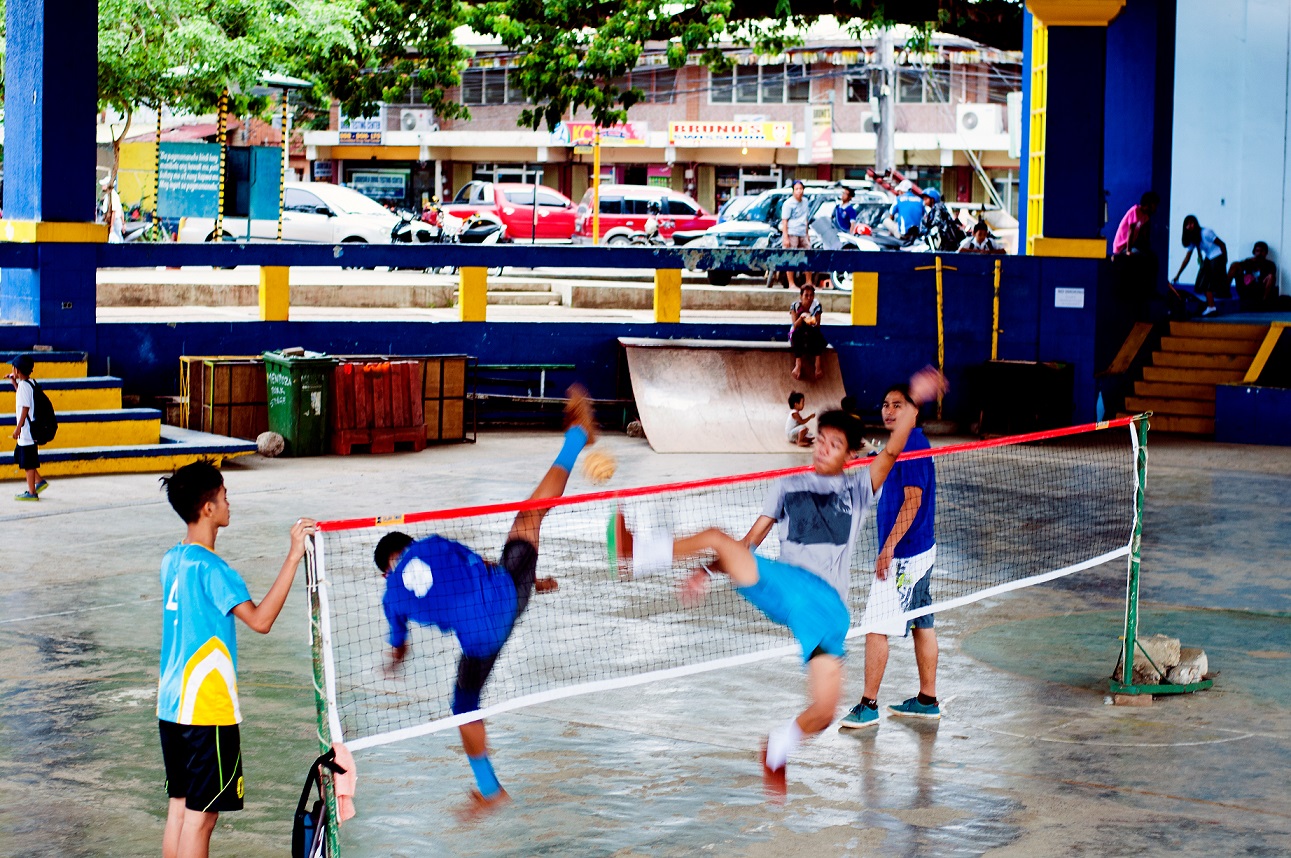 【セパタクロー】歴史、ルール、体験できるスクールを紹介┃一度やってみたい！珍しい海外スポーツ 1 趣味 ×スポーツ『MELOS』