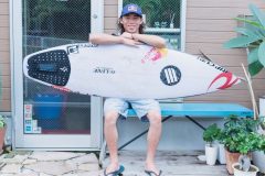 プロサーファー新井洋人「サーフィンは難しいスポーツだから、仲間を見つけることが大切」（後編）│サキドリ！ROAD TO 2020