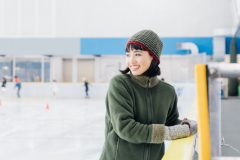 慣れないアイススケートでちょっと困りながら滑っている姿が見たい！│スポーツデートなう。で使っていいよ #6