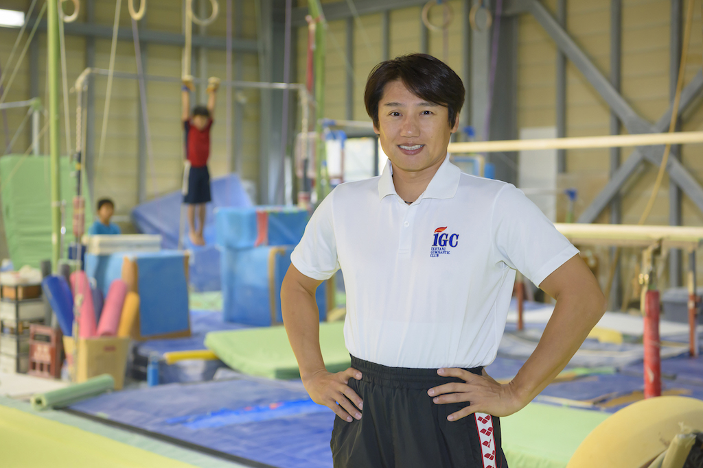 大人でもバク転がマスターできる 池谷幸雄が直接指導する体操クラブに潜入 前編 健康 スポーツ Melos