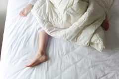 日本人の睡眠時間、やっぱり短かった！睡眠の質も28か国中25位という結果に