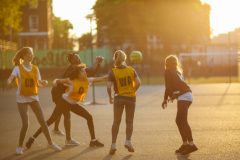 【ネットボール】英国生まれの女性向けバスケットボール。歴史・ルール・体験を紹介｜一度やってみたい！珍しい海外スポーツ #5