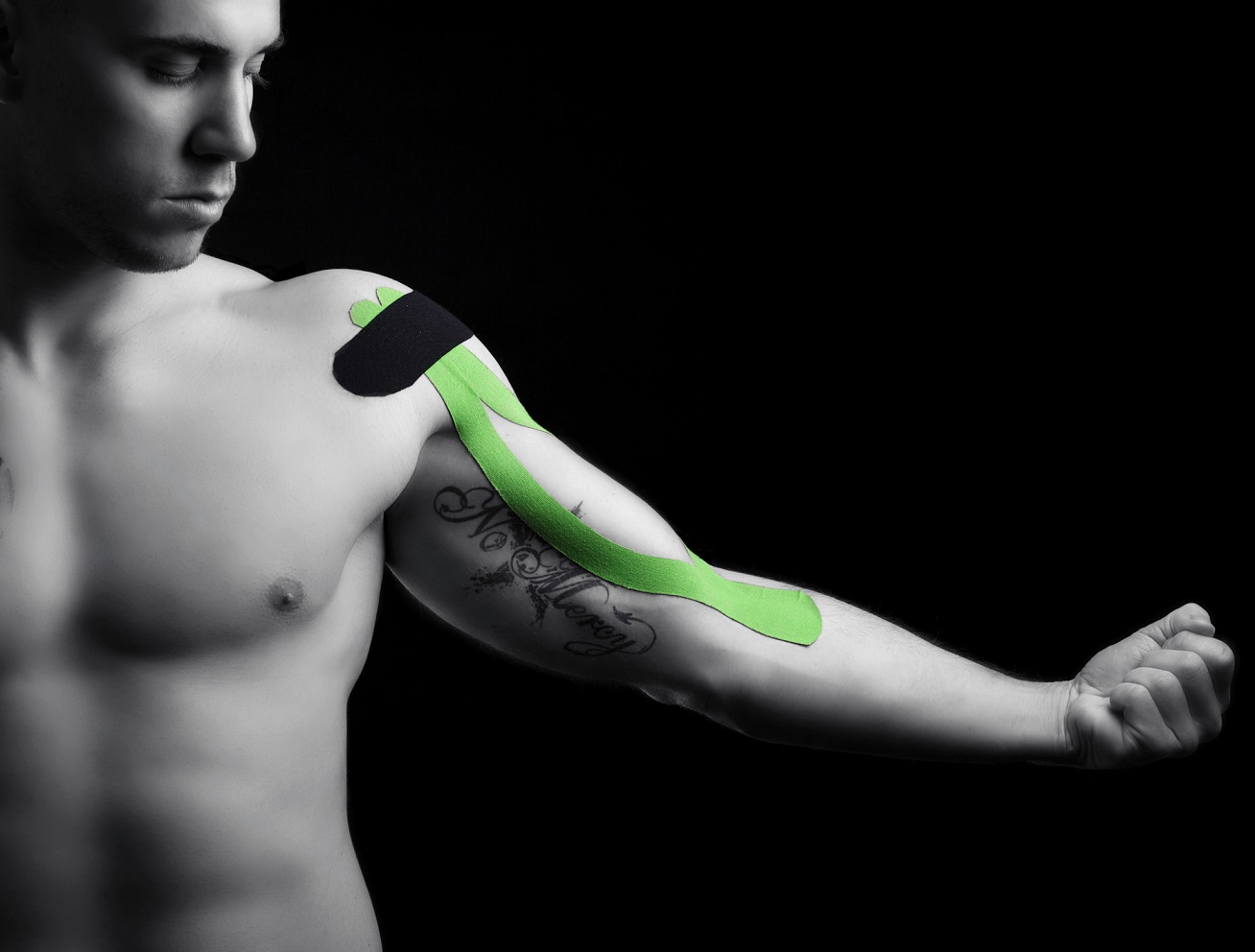 Kinesio taping biceps tendonitis