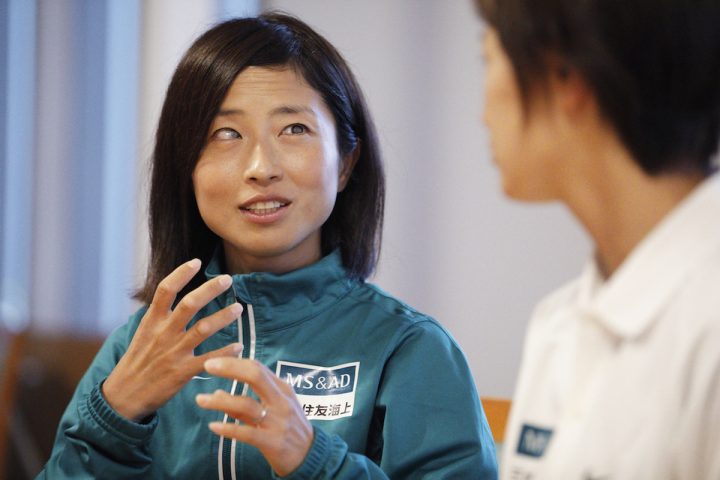 視覚障がい者マラソンの女王と元実業団ランナーの邂逅 思い出は 山登り マラソン道下美里 ガイドランナー河口恵 前編 連載 わたしと相棒 パラアスリートのtokyo 4 トレーニング おすすめ記事 スポーツ Melos