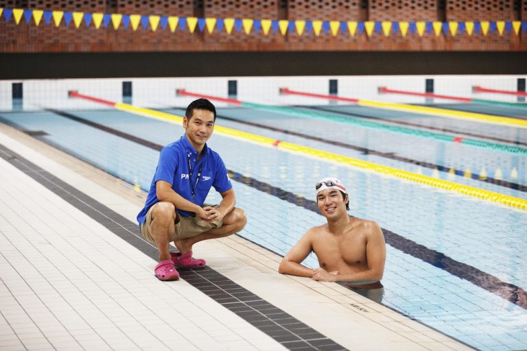 コーチが感じた“相棒”の成長。「僕らは水泳で自分を表現している」。競泳・小山恭輔×コーチ・八尋大（後編）│連載