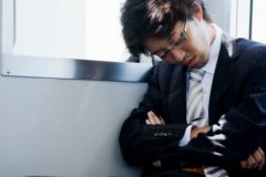「朝から疲れている」。全国14万人の睡眠調査でわかったその背景とは