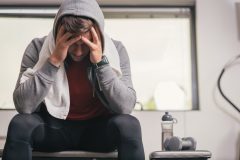 ストイックな人が陥る「オーバートレーニング状態」とは。原因・症状・予防法を解説