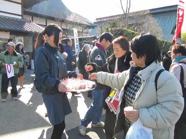 地元が見守ってきた箱根駅伝とは 小田原中継所の鈴廣蒲鉾 出場校が愛用する常宿の女将に聞きました おすすめ記事 スポーツ Melos