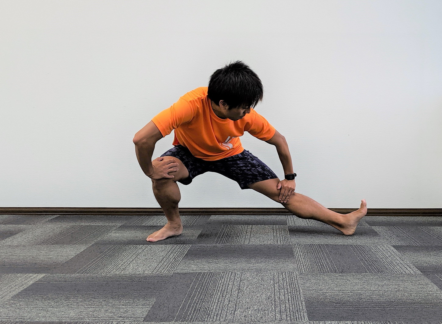体操 しん きゃく 「屈伸」「前屈」「アキレス腱伸ばし」の効果って？準備運動・整理運動の意味と正しいやり方