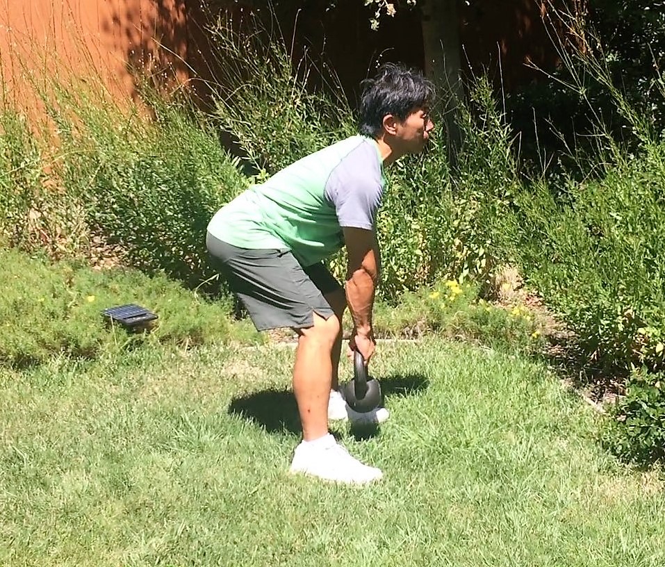 ダンベル（ケトルベル）デッドリフト