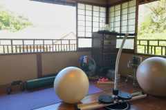 家トレをもっと快適に。自宅にジム・コーナーを作ってみた│連載「甘糟りり子のカサノバ日記」#47