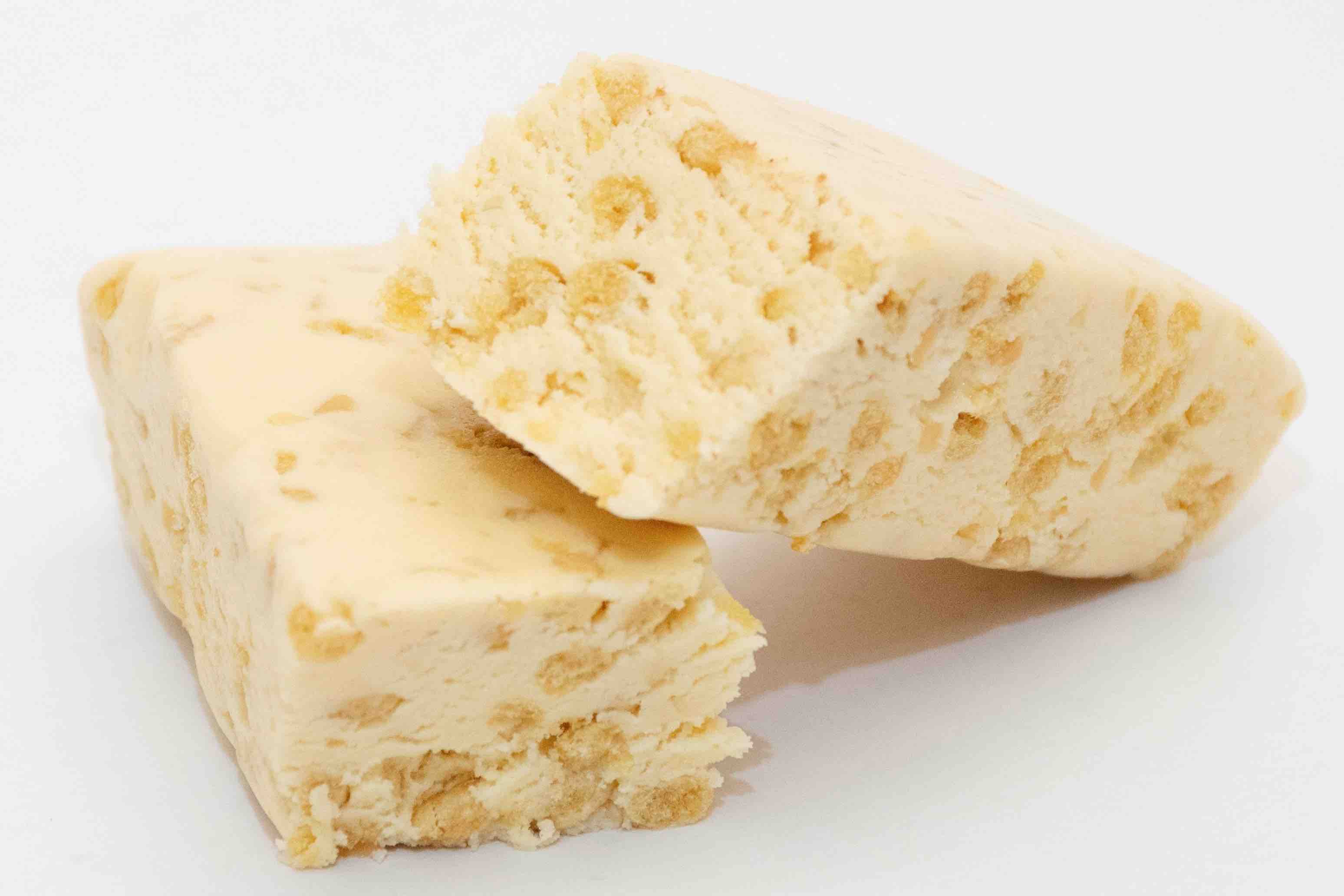 ストロングハート　ストロングバー ミルクホワイトの中身