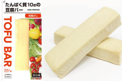 サラダチキンに次ぐコンビニプロテイン食材「たんぱく質10gの豆腐バー」新登場