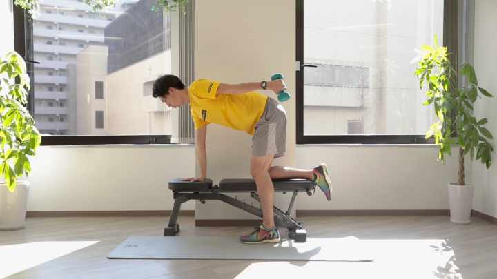 二の腕を引き締める 簡単2分 地味なのに効く自宅筋トレ トレーニング スポーツ Melos