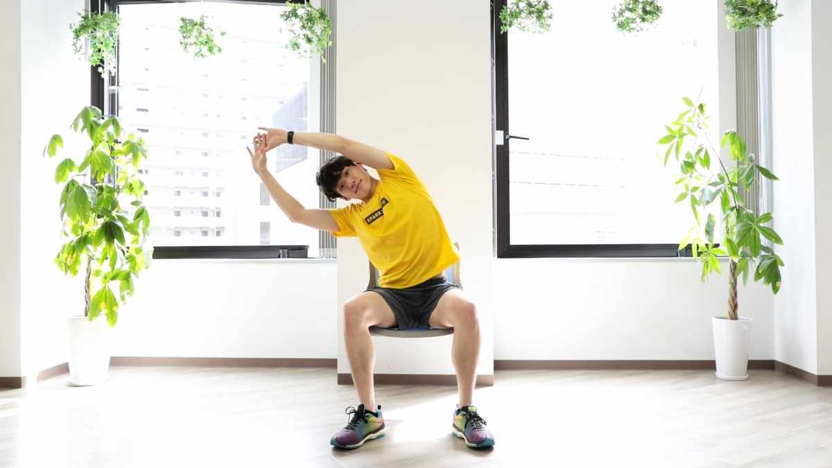 【座ったままできる筋トレ】上半身とお腹を引き締める簡単トレーニング6選 トレーニング×スポーツ『melos』 2363