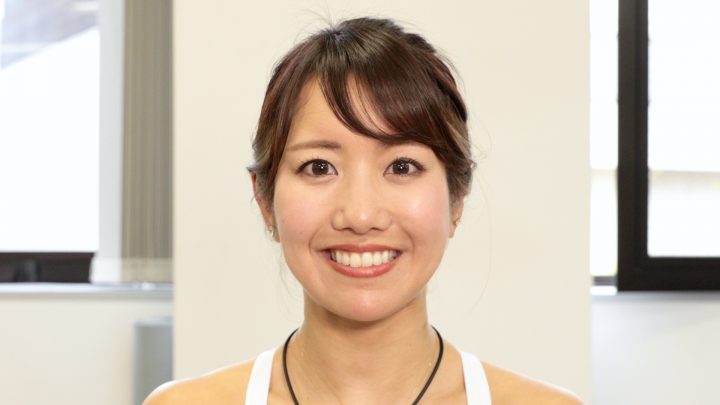 2分の小顔マッサージ 顔痩せ体操で引き締まったフェイスラインを目指そう トレーニング スポーツ Melos