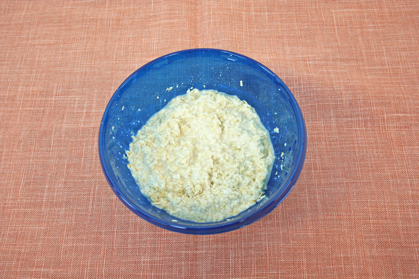 ライズアイランド　ミルキーオートミールをお湯でふやかした状態