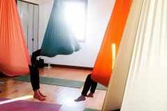 体幹を鍛える 空中ヨガが体験できる 東京都内のおすすめスタジオ ビューティ スポーツ Melos