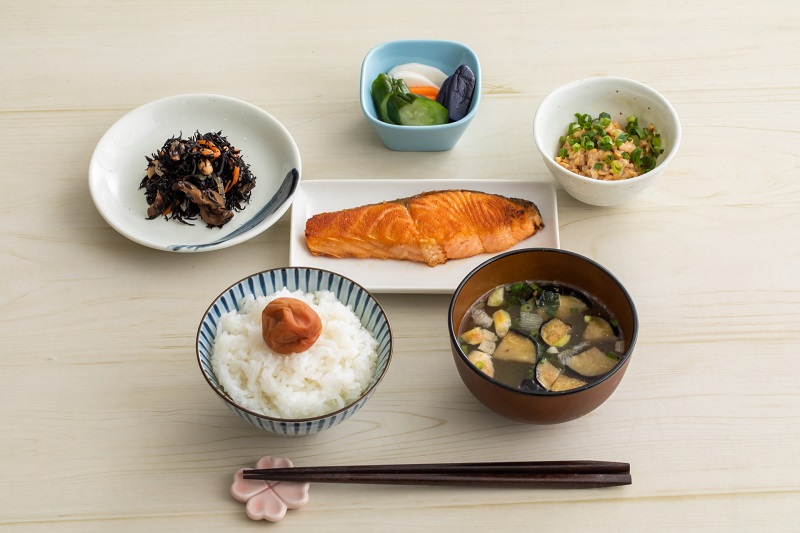 和食が中心の食事