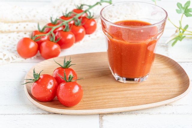トマトジュースは体に悪い？
