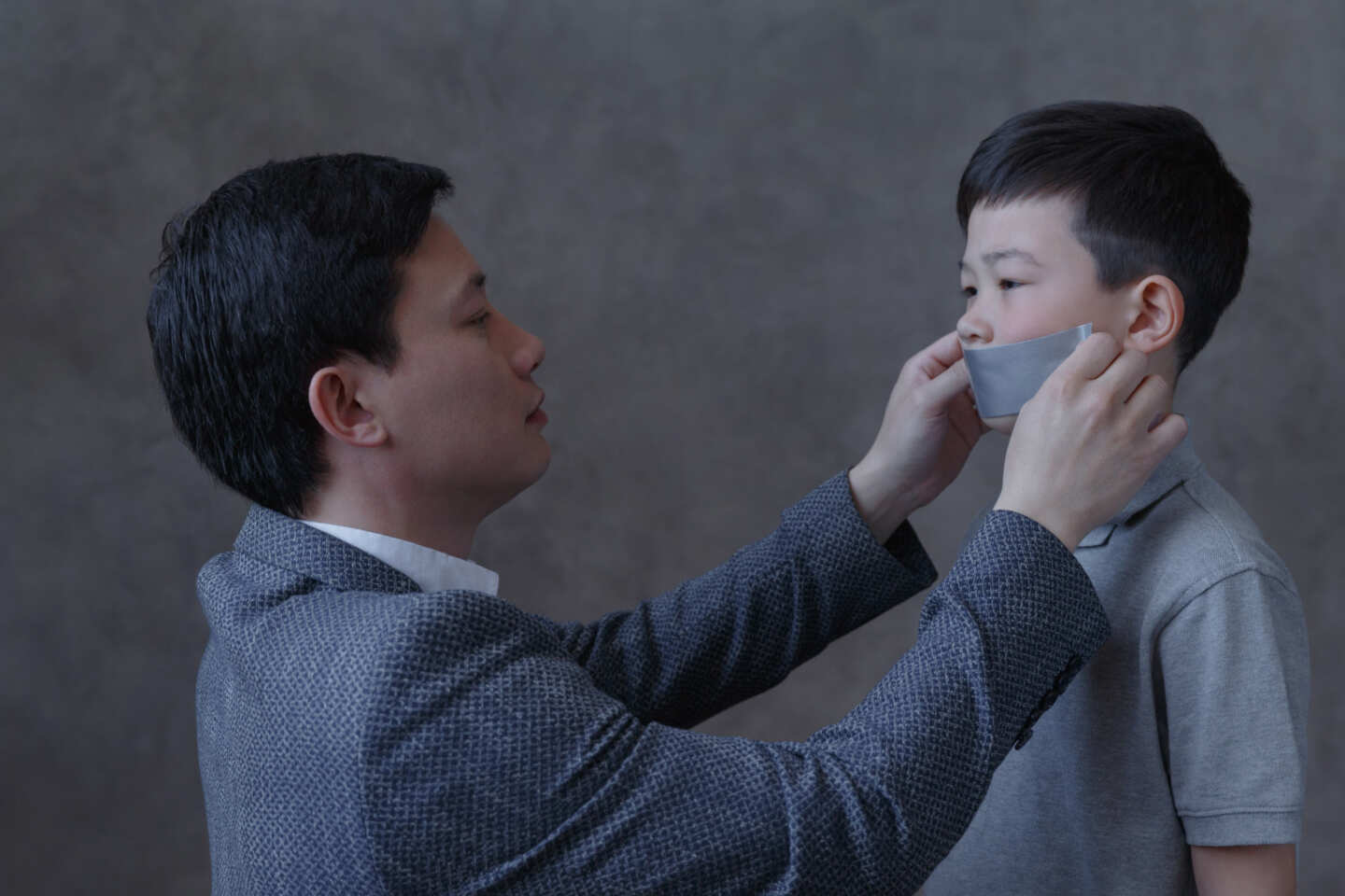 「父親からの愛情不足」で育った男性の特徴とは。大人になってどんな問題が起きやすい？
