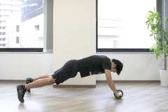 腹筋ローラー立ちコロ