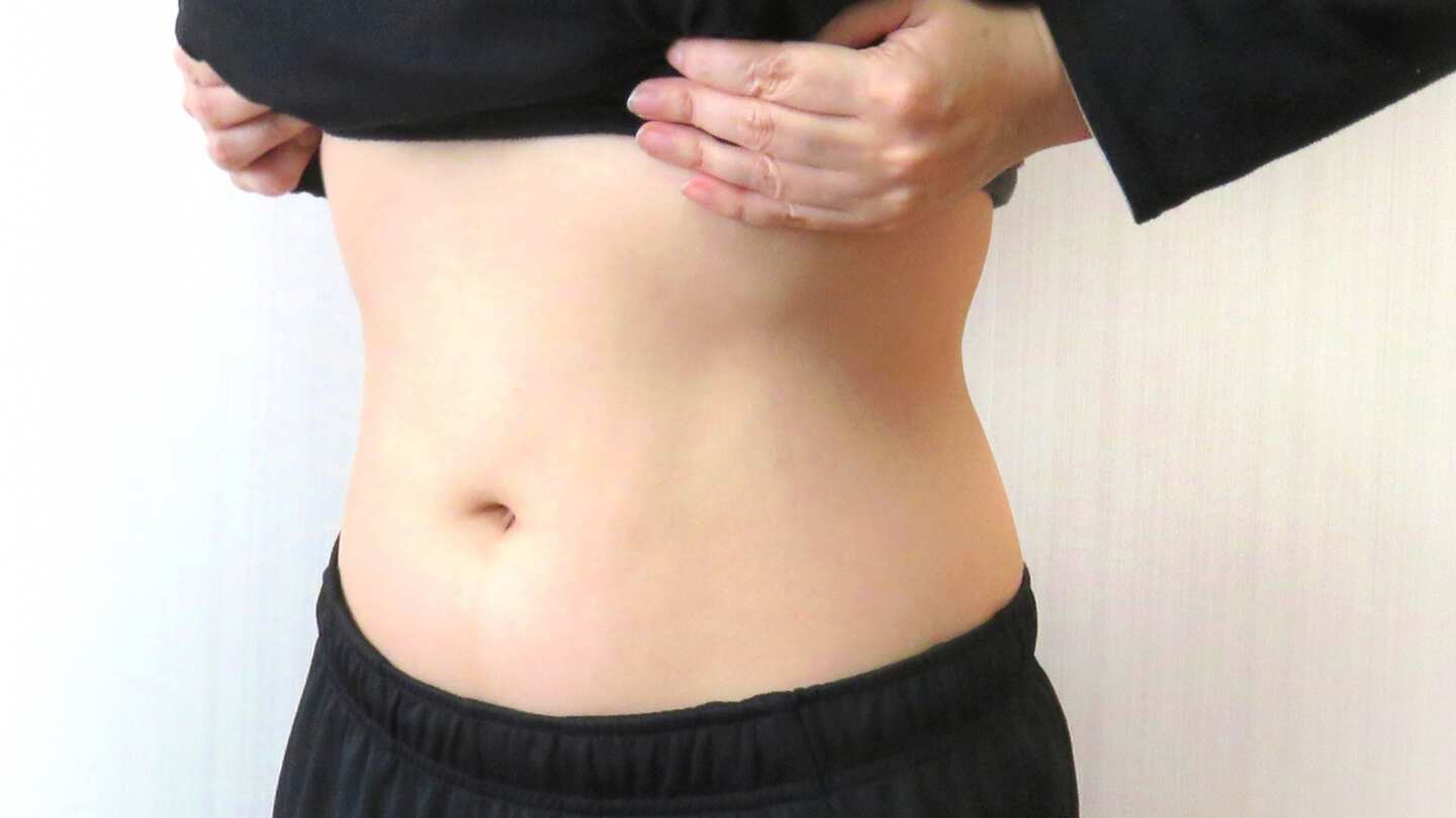 腹筋が割れてるのにぽっこりお腹、なぜ？男性・女性別の原因と効く対策