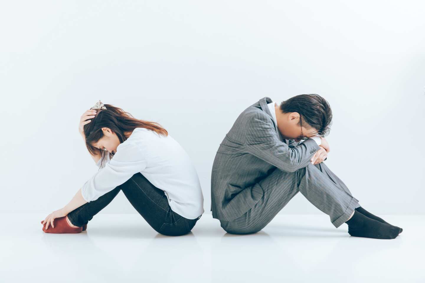 「父親からの愛情不足」で育った人は、どんな特徴がある？男女別に解説