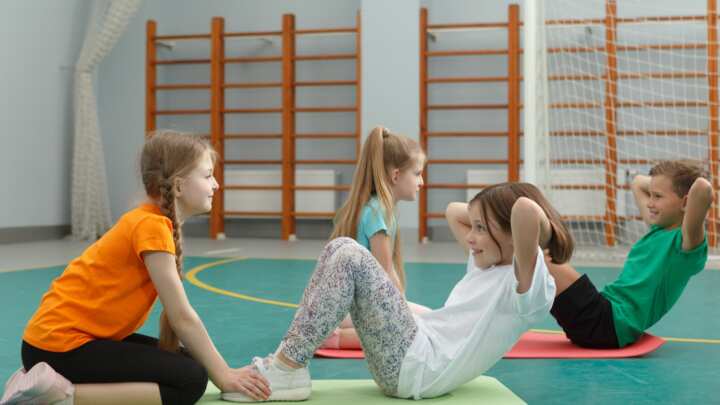 子ども腹筋運動