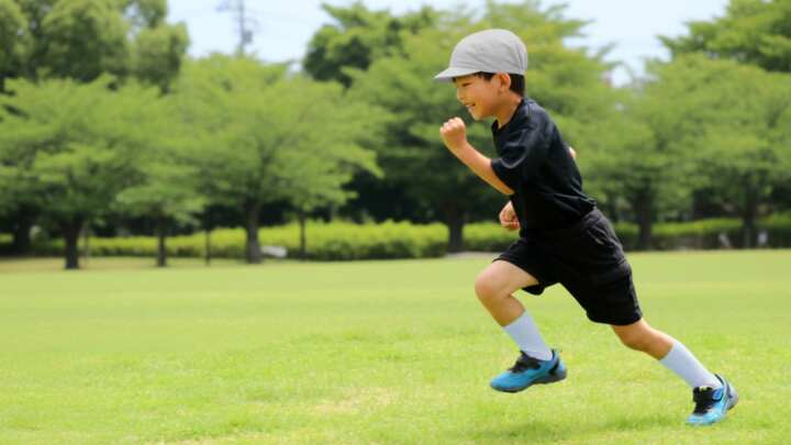 小学生　走る