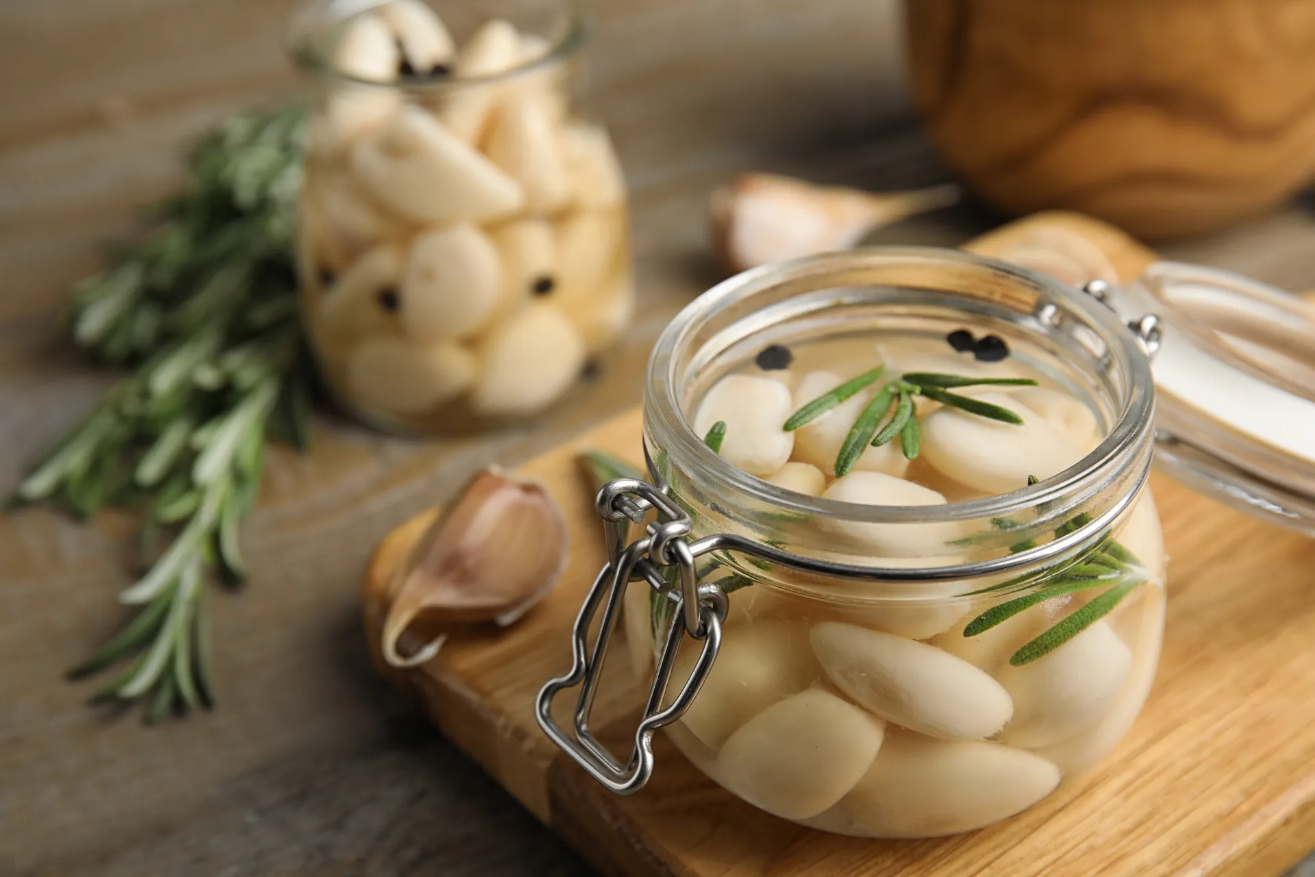 酢にんにくの栄養効果とは?期待できる6つの健康メリットと効果的な食べ方