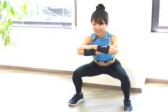 スクワットを毎日10回だけ、2週間続けると体はどう変わる?