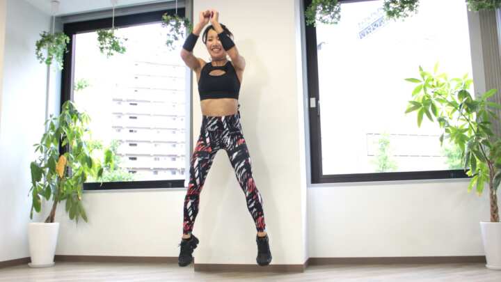 ジャンピングスクワット