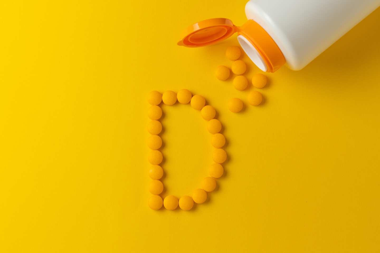 なぜ「ビタミンD」を摂るといいのか。不足すると何が起こる？管理栄養士が解説