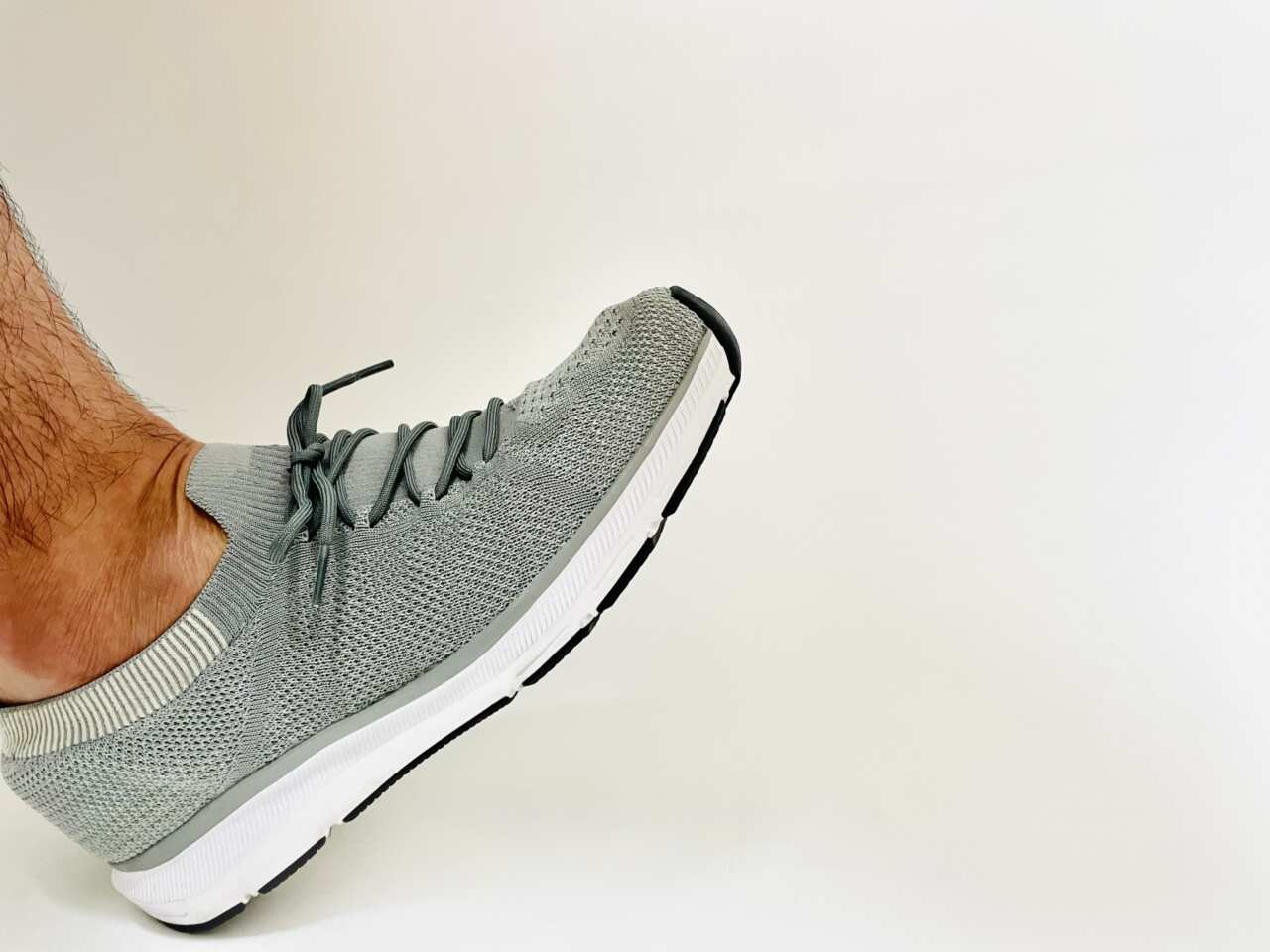 足首が硬くなる原因とは？“ガチガチ足首”が引き起こすデメリット［トレーナー監修］