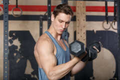 年齢とともに最初に落ちる筋肉は?放置するとヤバい部位と対策