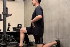 なぜ股関節は硬くなる？短期間で変わるストレッチをトレーナーが解説
