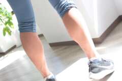 「毎日1分のつま先立ち」、1ヶ月続けると期待できる“嬉しい変化”