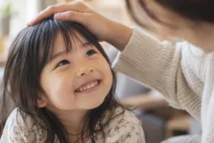 「よく褒められて育った人」は大人になるとどうなる？現れやすい特徴と"褒められ過ぎのデメリット”